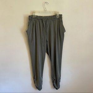 American Eagle Joggers